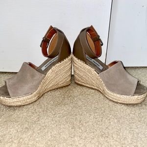 Steve Madden Espadrille Wedges (NWOT)